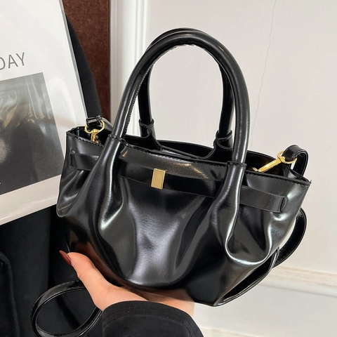 Borsa A Mano In Pelle PU Lucida Arricciata Stile Dumpling Con Fibbia In Metallo Borsa A Tracolla Tracolla Regolabile Rimovibile Stile Francese Elegante Versatile Da Donna