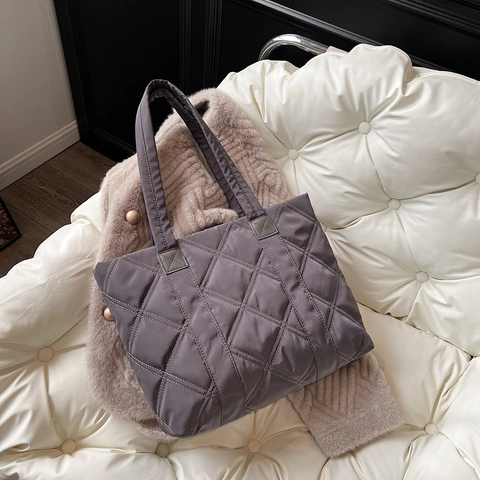 Dames Mode Gewatteerde Draagtas Nylon Grote Capaciteit Diamant Patroon Puffer Schoudertas Voor Casual Woon Werkverkeer