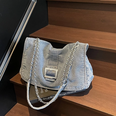 Sac Fourre-tout En Denim Rétro Avec Chaîne En Métal Boucle Carrée Style Y2K Lavé Sac À Épaule Femme Sac Sous Les Aisselles