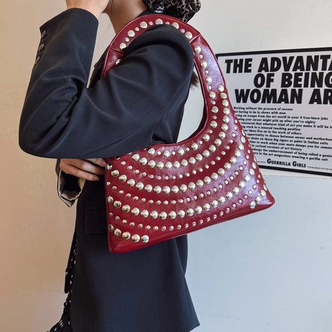 Damen Punk Nieten Hobo Tasche PU Leder Silber Besetzt Unterachsel Schultertasche Retro Trendige Mode