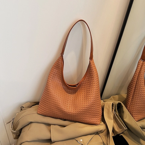 Women Woven PU Leather Shoulder Bag Large Capacity Hobo Tote Bag For Commute Daily Versatile Minimalist Solid Color