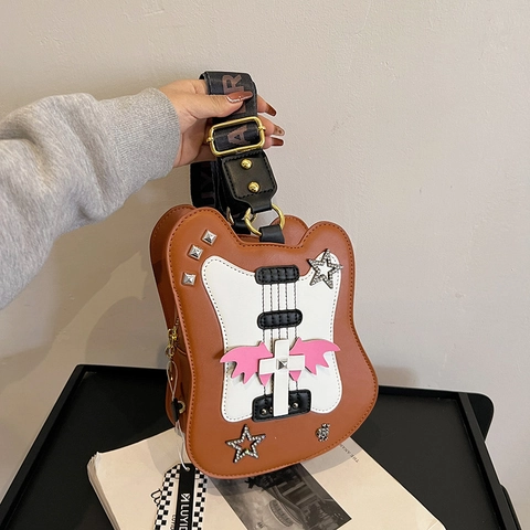 Borsa a Tracolla a Forma di Chitarra di Moda Per Donna Punk Gothic in Pelle PU Borsa a Spalla Singola Con Borchie Stella Decor