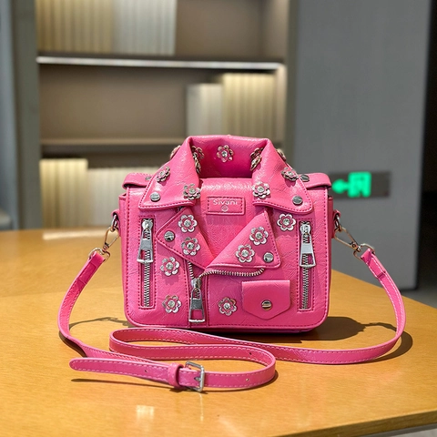 Borsa A Tracolla A Forma Di Giacca Da Moto Pelle PU Design Biker Fiori Di Metallo Borchie Punk Per Donna