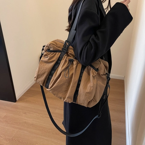 Grote Nylon Draagtas Urban Technical Style Handtas Met Trekkoordzakken Veelzijdige Forens Schoudertas