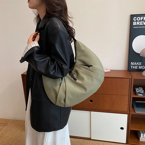 Borsa A Tracolla In Nylon Plissettata A Mezzaluna Da Donna Borsa Hobo Casual Sottobraccio Con Coulisse Funzionale E Leggera