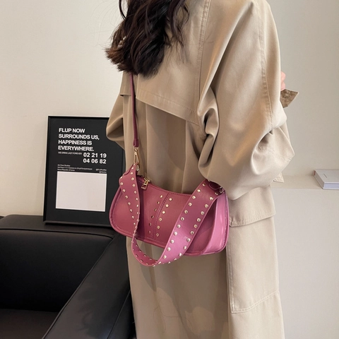 Women PU Leather Underarm Bag Retro Rivet Decor Wide Strap Zipper Shoulder Baguette Bag Punk Style