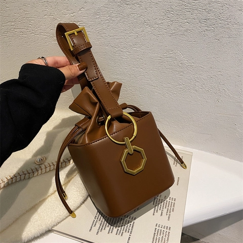 Sac Seau Femme Similicuir Cordon Serrage Accastillage Doré Octogonal Design Niche Rétro Sac Bandoulière