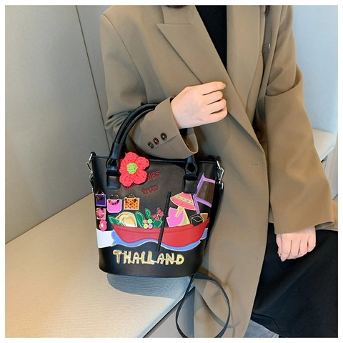 Eimer Tasche Damen PU Leder Thailand Stil Stickerei Patchwork Handtasche Crossbody Schultertasche Mit Strickblume
