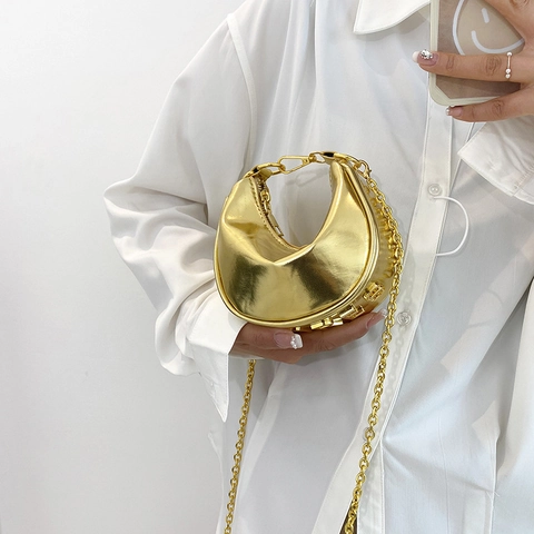 Metallische Halbmond Schultertasche PU Leder Glänzend Mini Umhängetasche Mit Metallkettenriemen Für Damen Trendy Y2K Stil