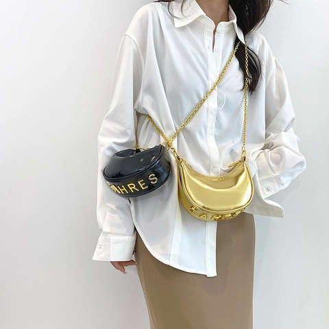Metallische Halbmond Schultertasche PU Leder Glänzend Mini Umhängetasche Mit Metallkettenriemen Für Damen Trendy Y2K Stil
