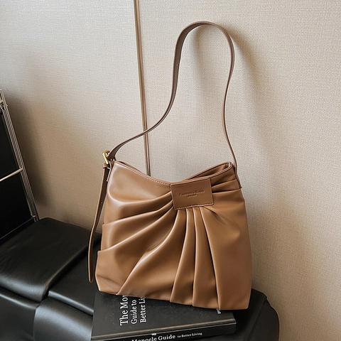Geplooide PU Leren Emmer Tas Grote Capaciteit Geplooide Schoudertas Voor Dames Mode Retro Woonwerkverkeer Handtas Verstelbare Riem