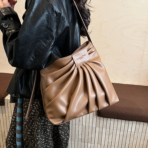 Geplooide PU Leren Emmer Tas Grote Capaciteit Geplooide Schoudertas Voor Dames Mode Retro Woonwerkverkeer Handtas Verstelbare Riem