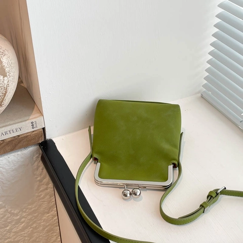 Retro Kiss Lock Crossbody Bag PU Leather Lychee Pattern Metal Ball Clasp Small Square Shell Shoulder Purse For Women