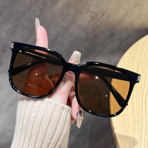 Fashion Square Oversized Sunglasses Plastic Frame UV400 Protection Vintage Lifestyle Eyewear For Women Men