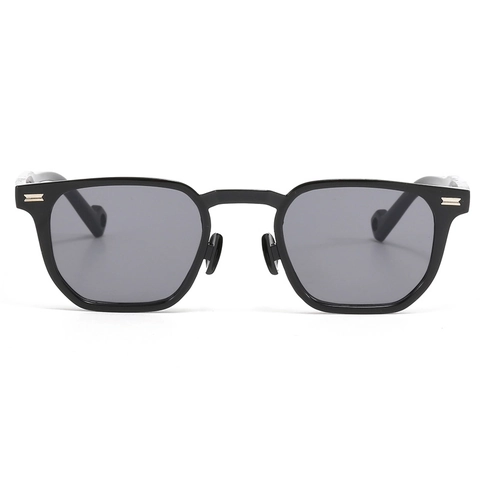 Vintage Square Sunglasses Men Women Retro Fashion UV400 Protection Small Frame Eyewear With Metal Decor PC Frame AC Lens
