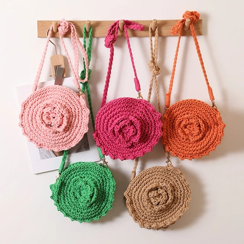 Bolso De Bandolera Redondo De Algodón Ganchillo A Mano Decoración Flores De Rosa Estereoscópica Correa Tejida Playa