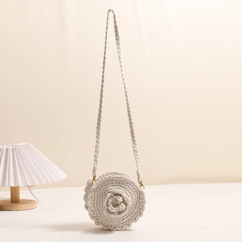 Bolso De Bandolera Redondo De Algodón Ganchillo A Mano Decoración Flores De Rosa Estereoscópica Correa Tejida Playa