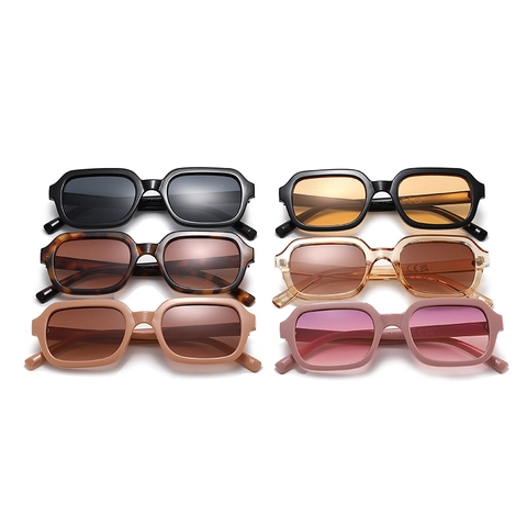 Occhiali Da Sole Quadrati Retrò Montatura In Plastica Lenti In PC Protezione UV400 Moda Spiaggia Outdoor Donna