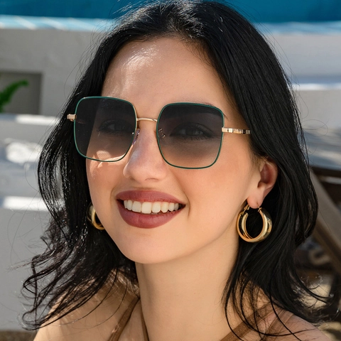 Square Sunglasses Oversized Metal Frame UV400 Protection PC Lens Vintage Fashion Travel Eyewear For Men Women Unisex