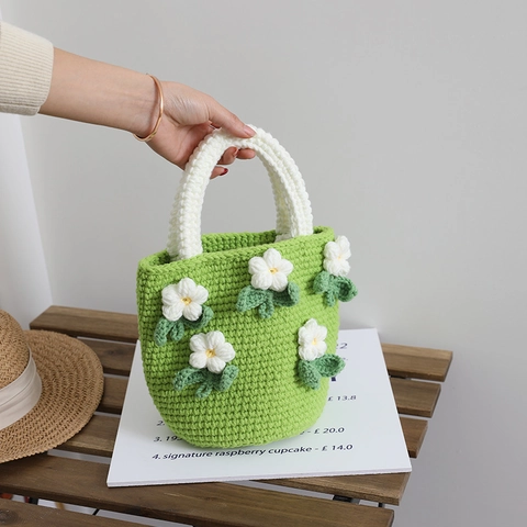 Handgefertigte Gehäkelte Eimer Handtasche Kamelienblüte Gestrickte Tragetasche Pastoraler Stil Süß Frauen Alltag Accessoire