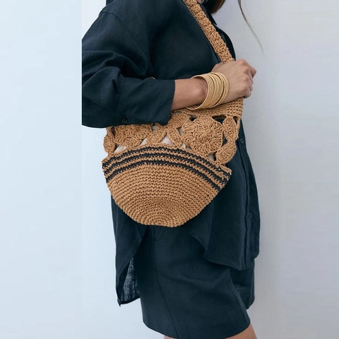 Damen Handgefertigte Gehäkelte Stroh Schultertasche Boho Blumen Ausschnitt Strand Urlaub Tasche Mit Innenfutter Streifen