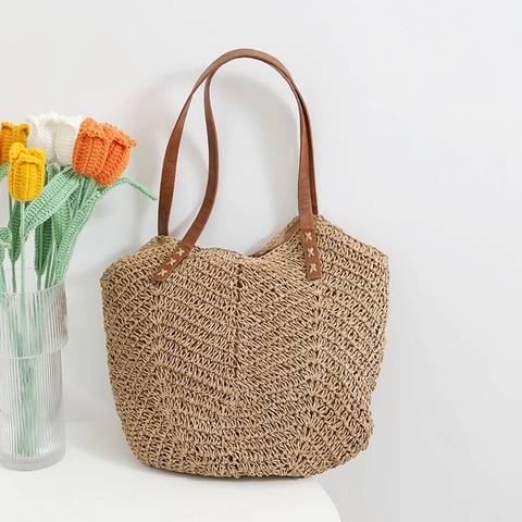 Women Straw Woven Shoulder Bag Large Capacity Tote Summer Beach Vacation Retro Style Zipper Closure Durable Contrast Handle