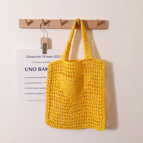 Women's Handmade Woven Straw Shoulder Bag Hollow Crochet Beach Tote Bag With Heart Triangle Pattern Summer Vacation Travel Bag