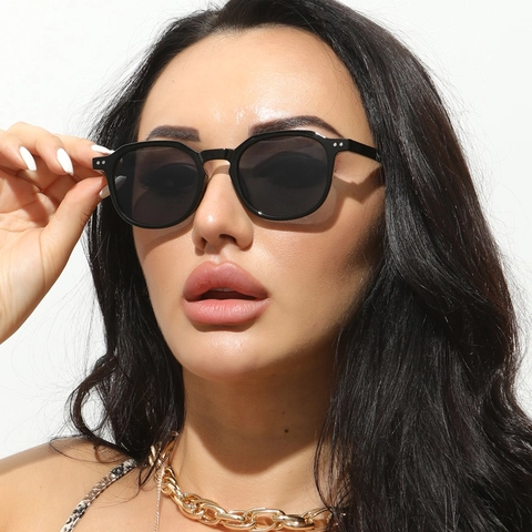 Retro Square Sunglasses UV Protection Vintage Ins Style Plastic Frame Studs Eyewear For Women Men