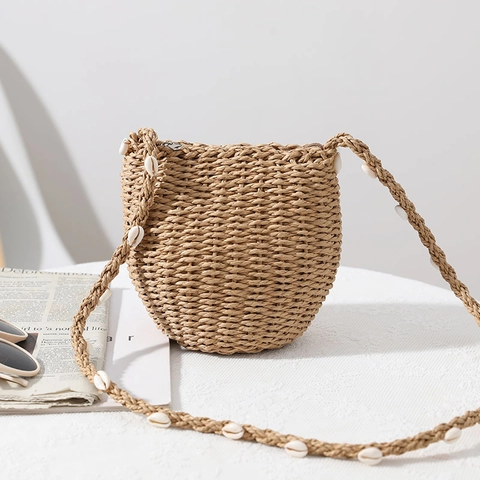 Straw Woven Shoulder Crossbody Bag Women Shell Shape Beach Vacation Seaside Summer Boho Woven Strap Zipper Closure