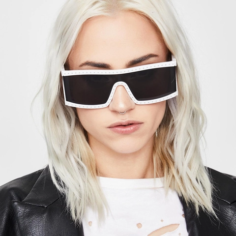 Übergroße Shield Sonnenbrille Einteiliges Glas Metallnieten PC Rahmen UV400 Punk Y2K Mode Brillen Für Damen Herren