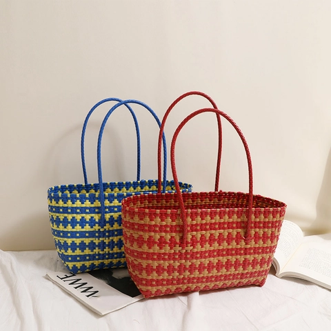 Geweven Draagtas Van Kunststof PP Color Block Strandvakantie Handtas Grote Capaciteit Voor Vrouwen Boodschappenmand Stijl