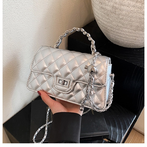 Gesteppte Umhängetasche Für Damen PU-Leder Rautenmuster Überschlag Schultertasche Mit Verstellbarem Kettenriemen Schick
