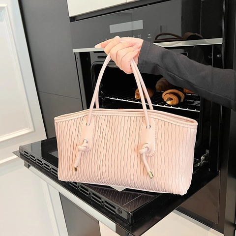 Pleated Shoulder Bag Women PU Leather Vertical Wavy Ruffled Tote Large Capacity Commuting Elegant Knot Decor
