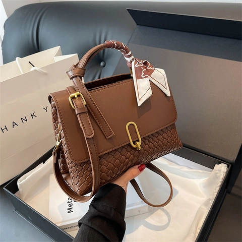 Borsa A Mano Tracolla Retrò In Pelle PU Intrecciata Patchwork Con Decorazione Sciarpa Di Raso Piccola Borsa Quadrata