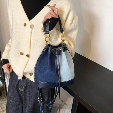 Borsa A Secchiello In Denim E Pelle Patchwork Retro Chiusura Con Coulisse Manico Anello Metallo Dorato Borsa Tracolla Donna