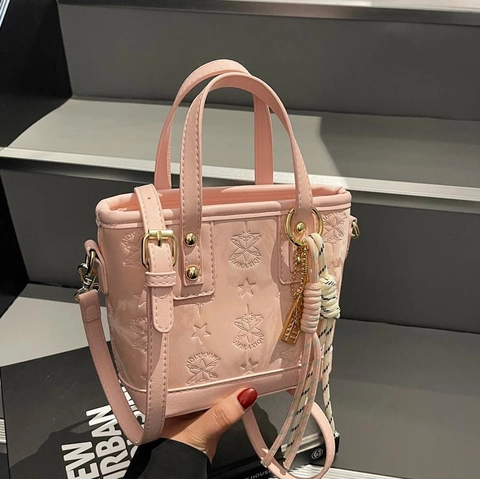 Damen Mini Eimer Tasche PU Leder Stern Prägung Kontrastfarben Umhängetasche Chic Urban Handtasche Mit Schal Anhänger