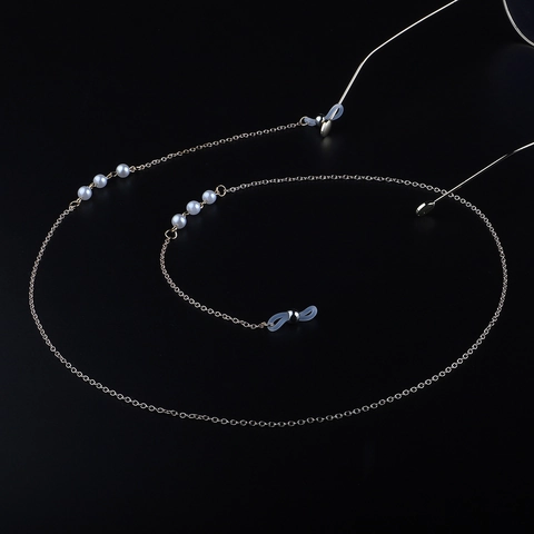 Elegant Glasses Chain Metal Alloy With Imitation Artificial Pearl Anti-slip Silicone Loops Fashion Eyewear Strap For Women