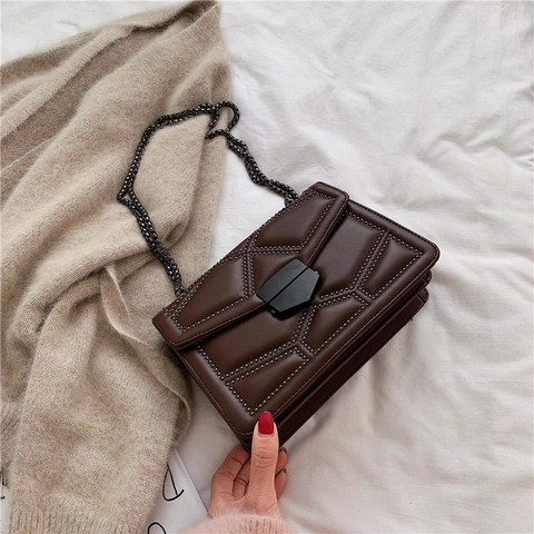 Women PU Leather Crossbody Bag Quilted Geometric Pattern Rivet Decor Chain Shoulder Small Square Flap Bag Modern