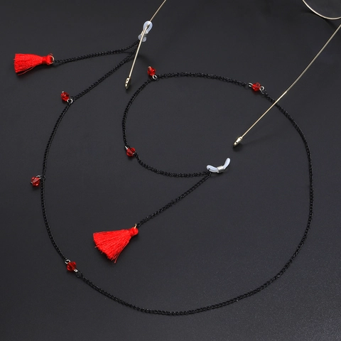 Vintage Black Metal Glasses Chain With Red Tassels And Beads Anti-Slip Sunglasses Holder For Women Retro Decorative Eyewear Accessory