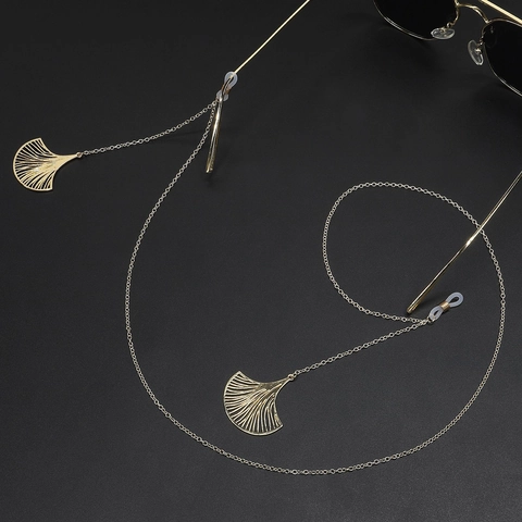 Metal Glasses Chain Gold Tone Ginkgo Leaf Pendant Anti-Slip Eyewear Strap Lanyard Fashion Accessory For Women