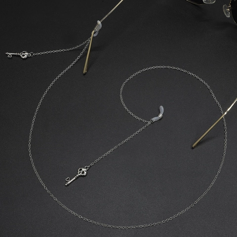 Gothic Punk Zilveren Legering Brillenketting Met Schedel Sleutel Hart Hanger Antislip Zonnebrilkoord Voor Dagelijks Gebruik
