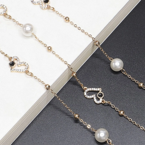 Heart Pendant Glasses Chain Strap Alloy Faux Artificial Pearl Rhinestone Anti Slip Beaded Sunglasses Holder Neck Lanyard For Women