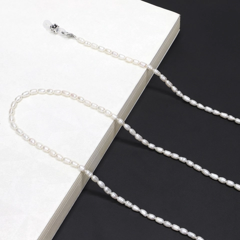Elegant Freshwater Pearl Beaded Glasses Chain With Silicone Loops Anti Slip Eyewear Strap Holder Fashion Sunglasses Lanyard For Women