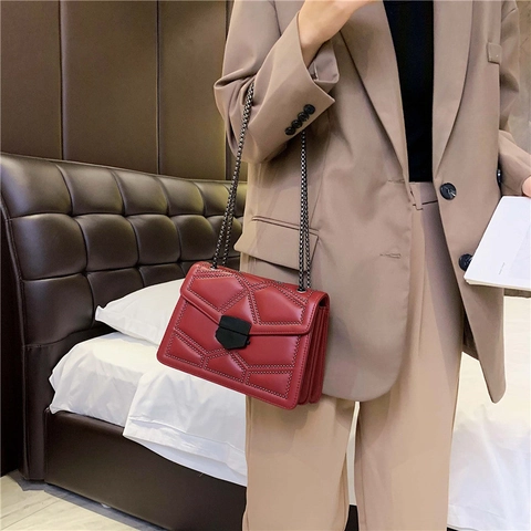 Women Shoulder Crossbody Bag PU Leather Geometric Quilted Rivets Chain Strap Small Square Retro Fashion Bag