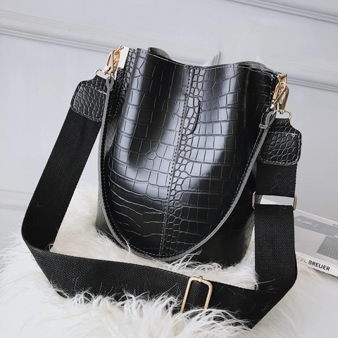 Women Bucket Bag PU Leather Crocodile Pattern Large Capacity Wide Adjustable Fabric Shoulder Strap Gold Hardware Retro