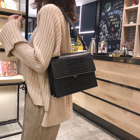 Women Crocodile Pattern PU Leather Small Square Bag Flap Wide Strap Vintage Crossbody Shoulder Bag