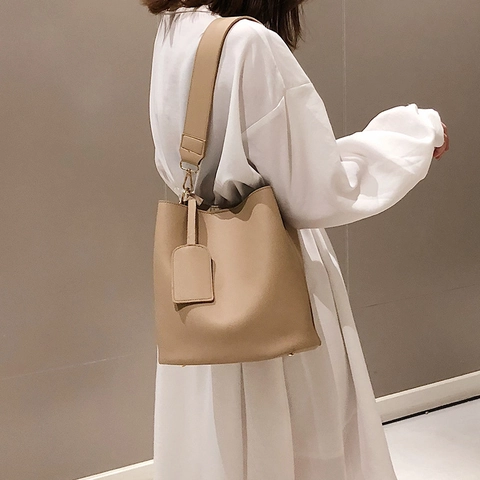 Bolso Cubo Para Mujer Cuero PU Gran Capacidad Bolso De Hombro Estilo Retro Simple Correa Ancha Para El Trabajo