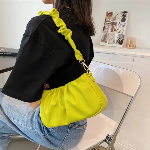 Borsa A Spalla Nuvola Arricciata In Pelle PU Borsa A Mano Sottobraccio Pieghettata Con Tracolla Rimovibile Hardware Dorato