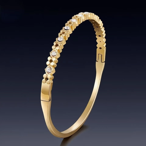 Bracciale Rigido In Acciaio Inossidabile Con Quadrifoglio E Strass Scintillanti Ovale Con Cerniera Gioielli Minimalisti Eleganti Per Donna