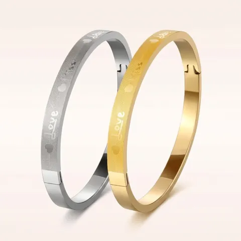Bracciale Rigido In Acciaio Inossidabile Inciso Love Kiss Cuore Minimalista Chiusura Laterale Gioielli In Titanio